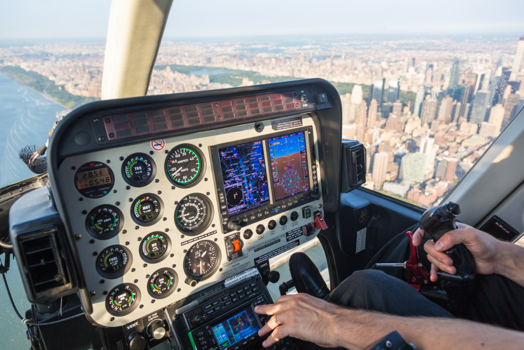 Valentines-Date-Idea-Helicopter-Ride.