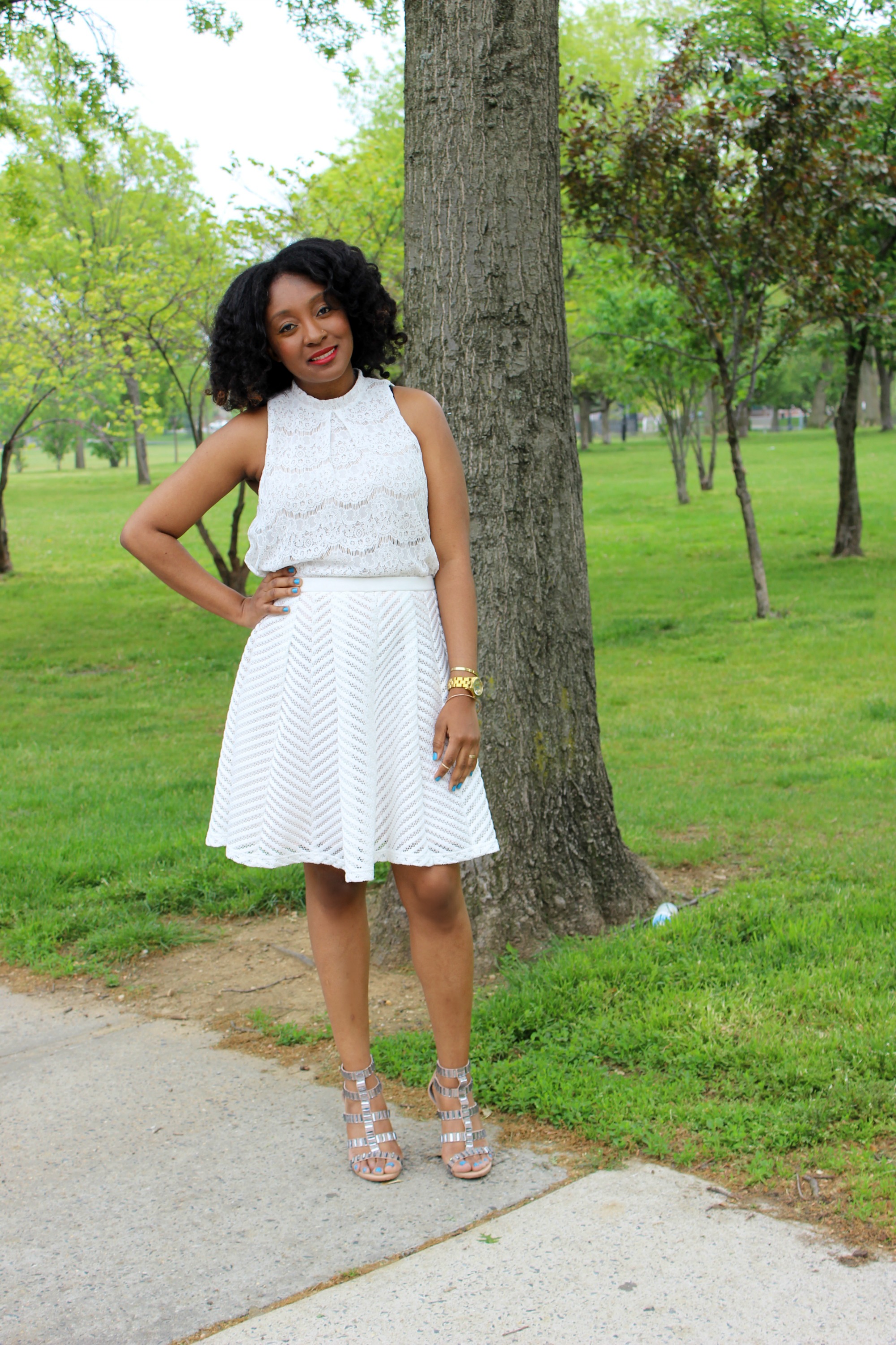 How to style 2024 white skater skirt