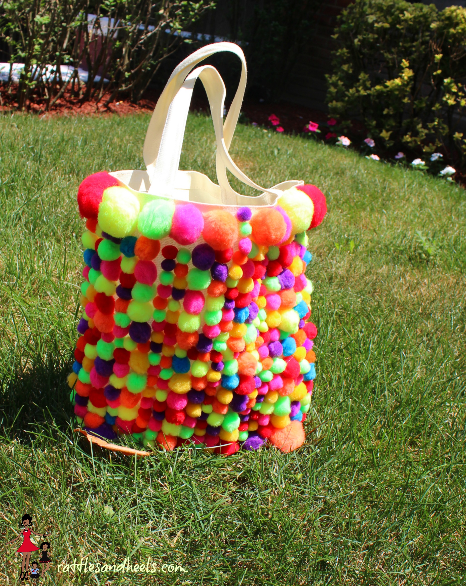 Large pompom bag decoration