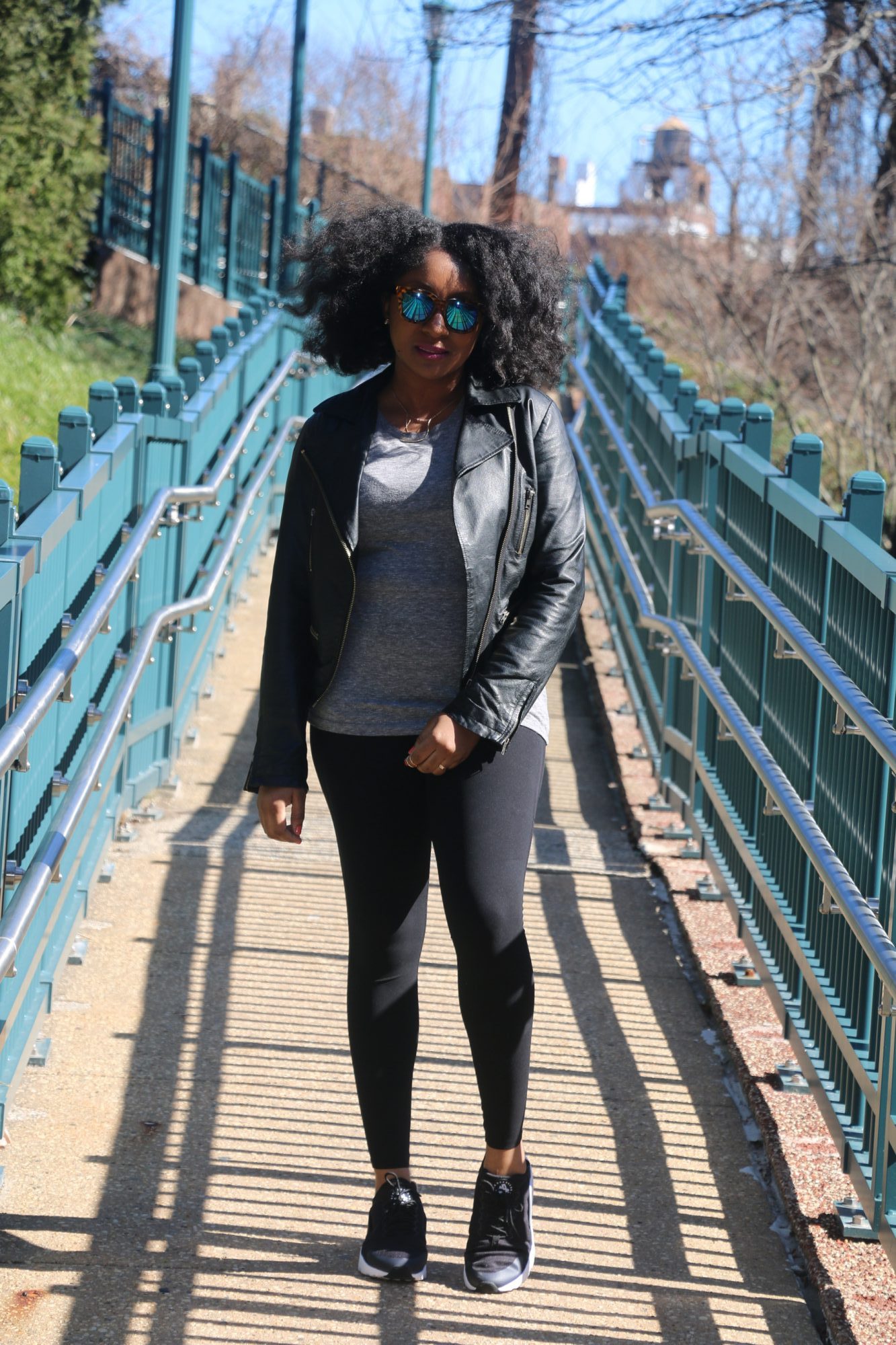 3 Easy Ways to Dress Up Leggings and Sneakers | Who What Wear