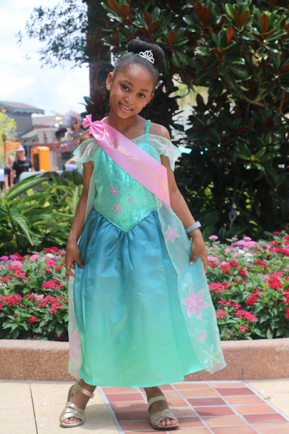 Our Disney Bibbidi Bobbidi Boutique Experience - Adanna Dill | Disney  princess hairstyles, Bibbidi bobbidi boutique hairstyles, Disney hairstyles