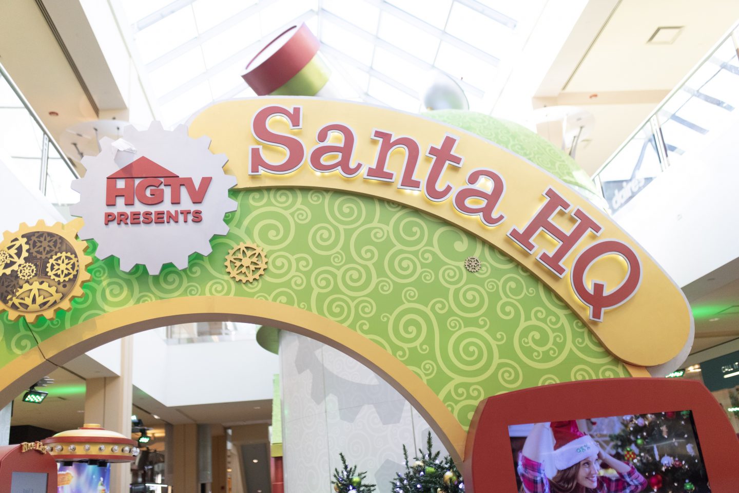 Santa HQ - A Family Experience - We're Parents